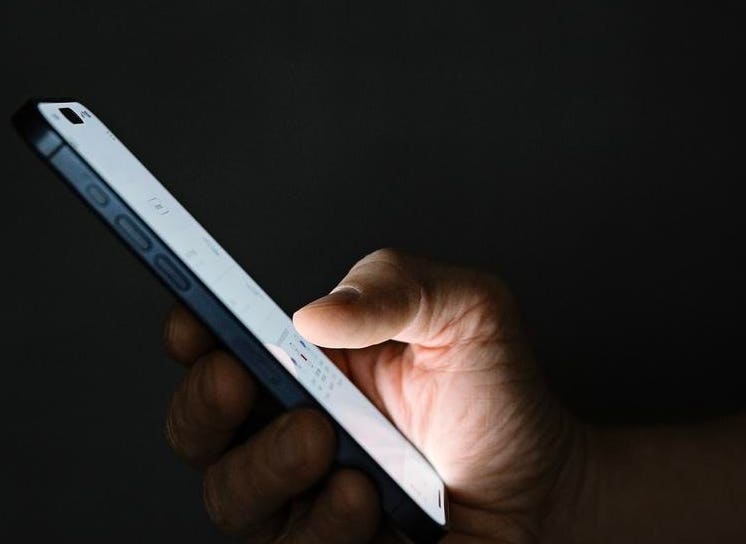 Apple Warns All iPhone Users